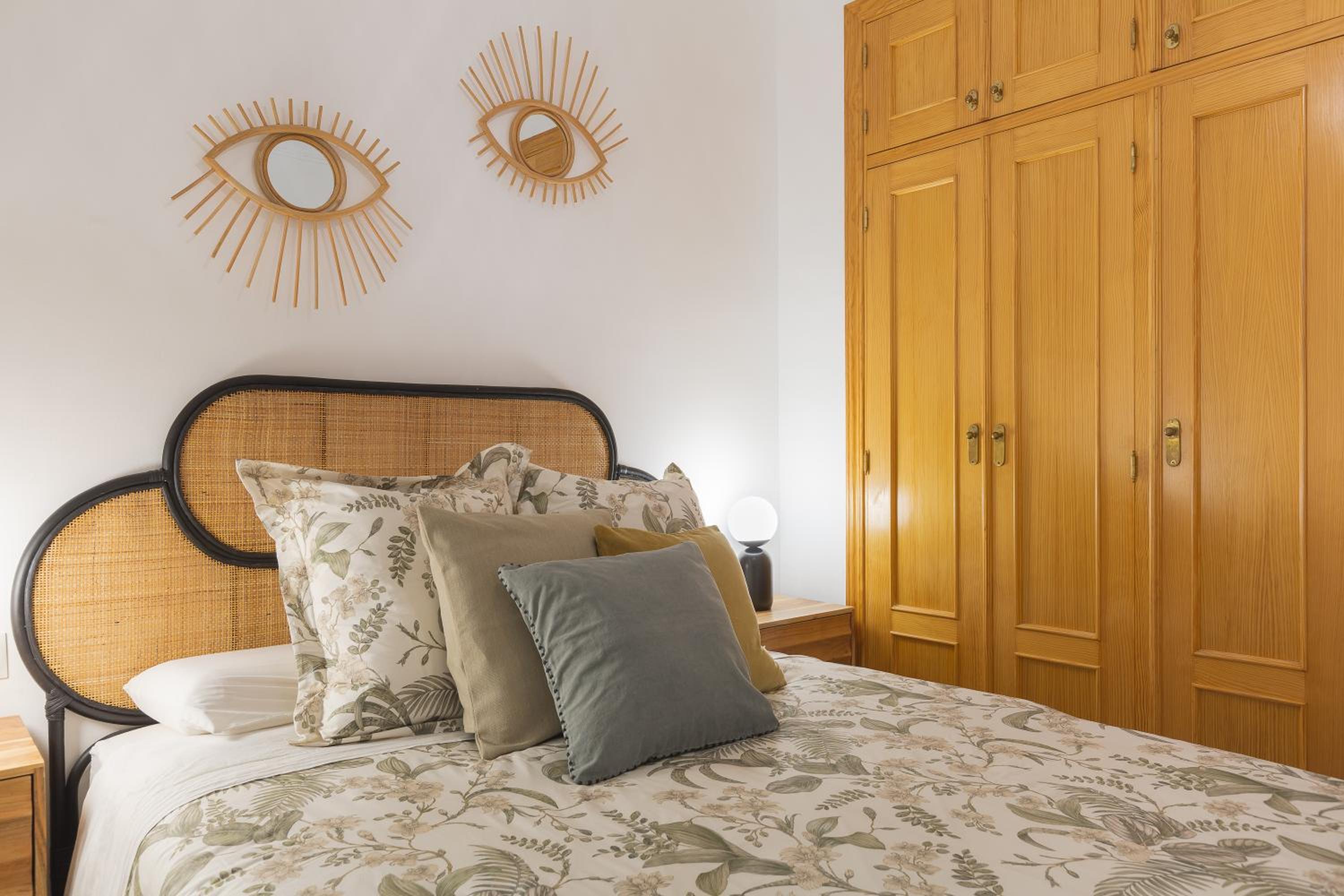 Balcón de Picasso: Bright apartment with incredible views