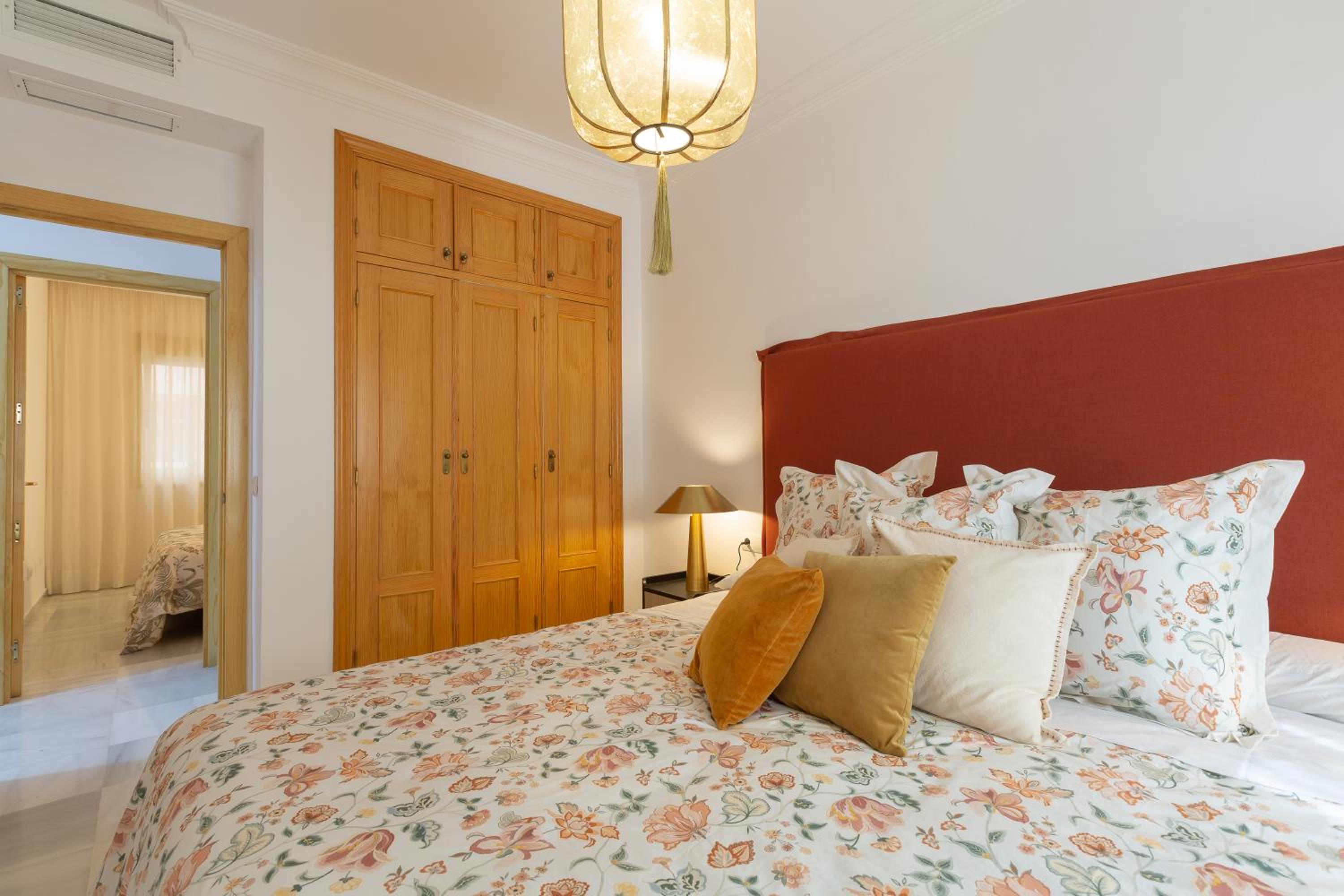 Balcón de Picasso: Bright apartment with incredible views