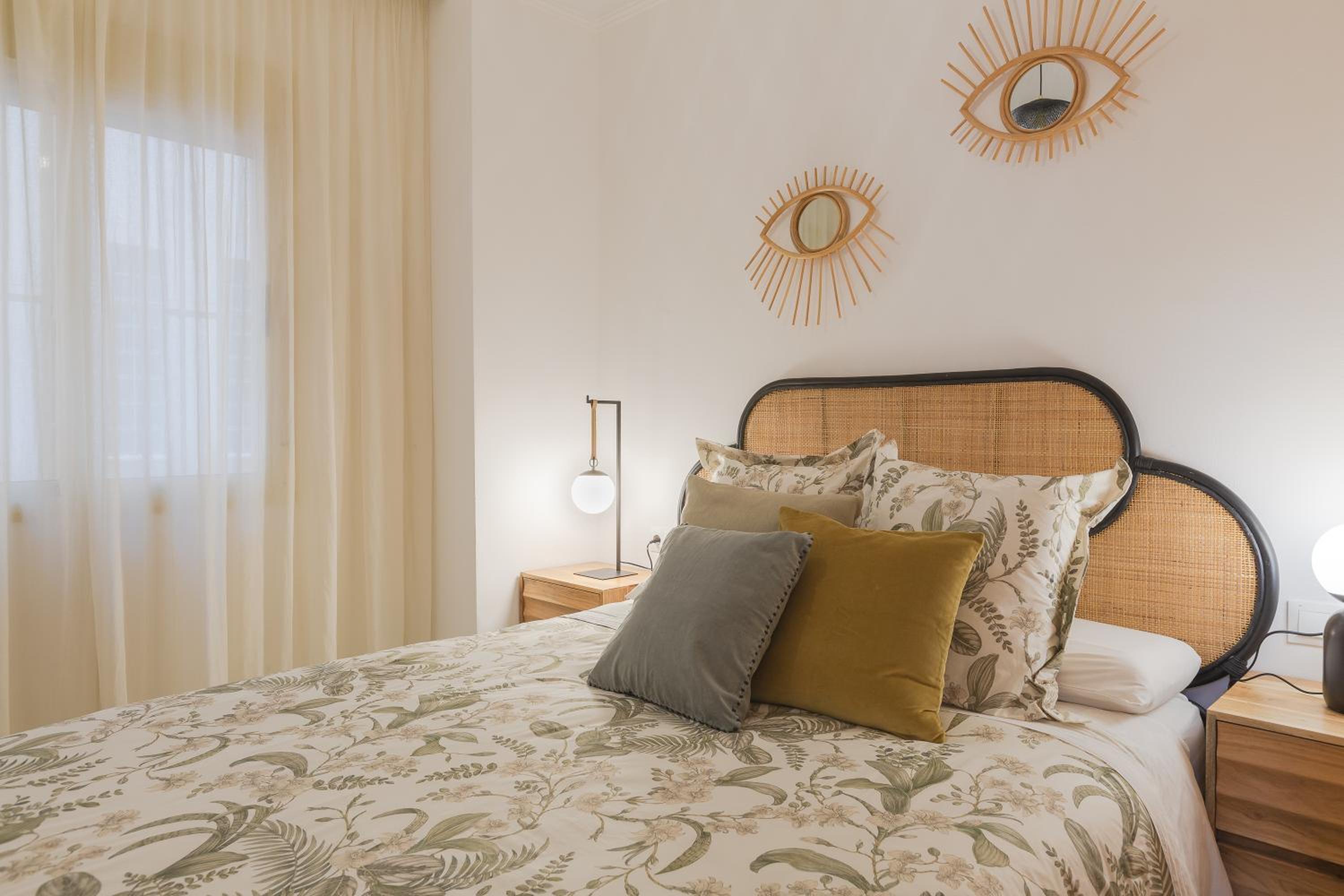 Balcón de Picasso: Bright apartment with incredible views