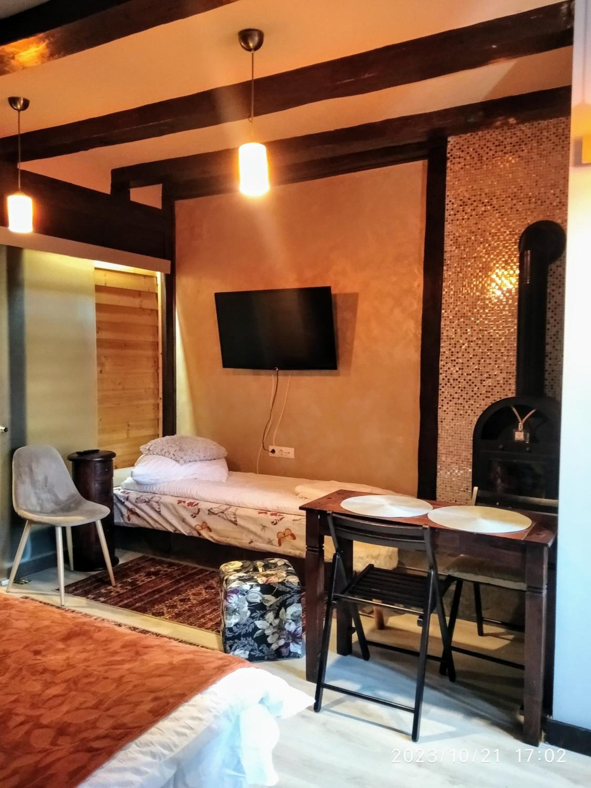 CASTEL RESIDENCE