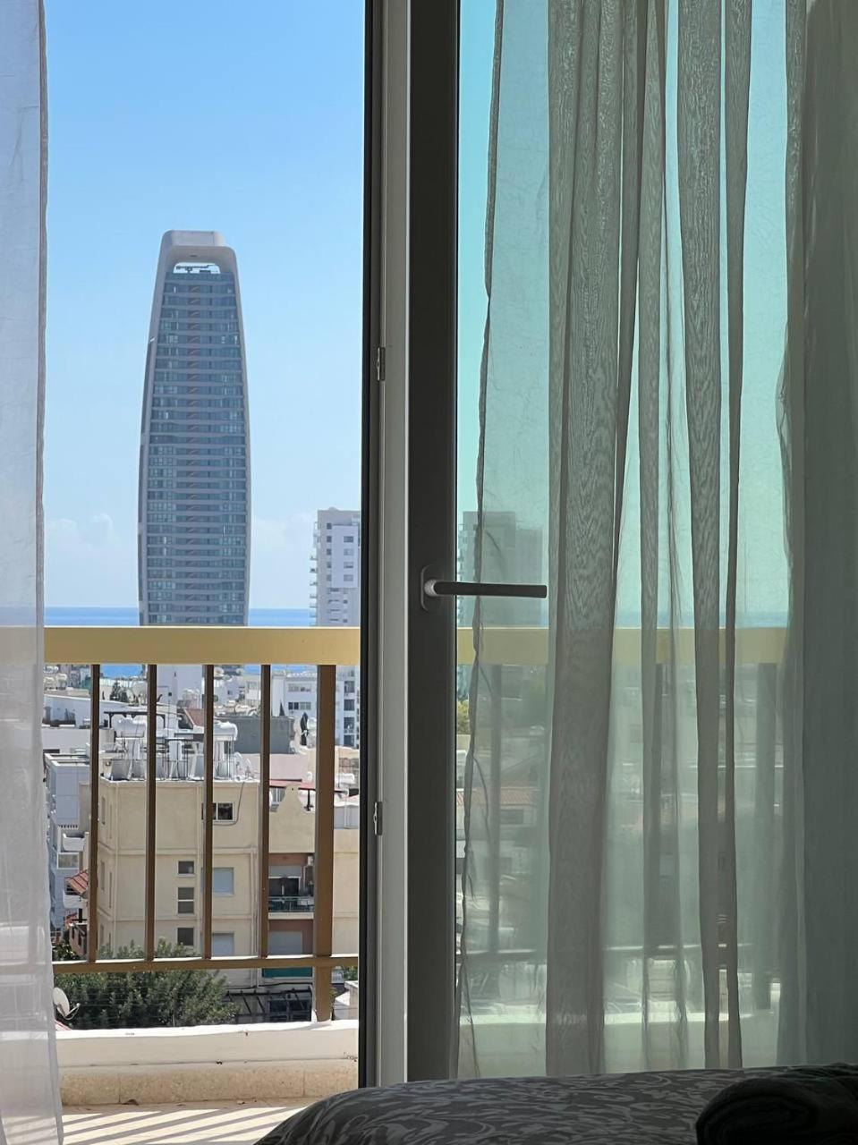 Sunny Rooms