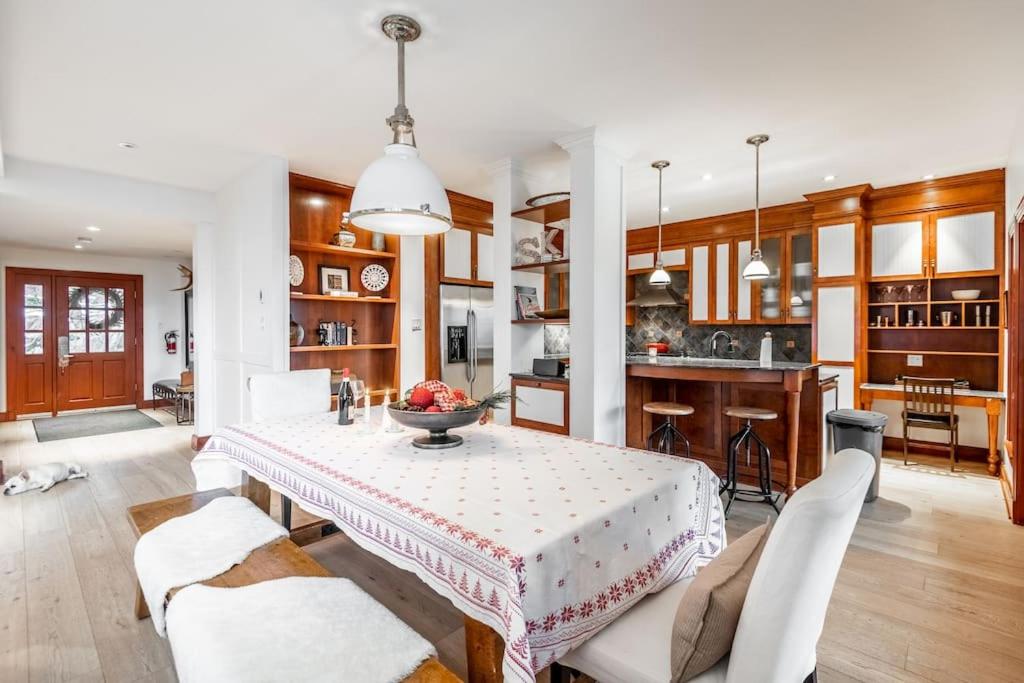 Ski In/Ski Out Luxury Tremblant Chalet