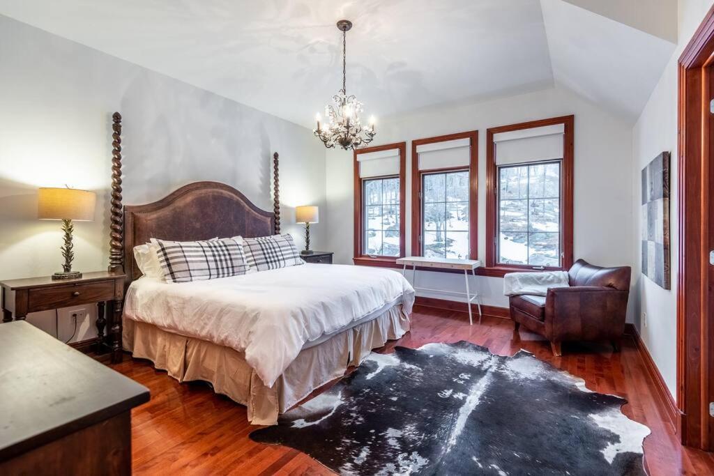Ski In/Ski Out Luxury Tremblant Chalet