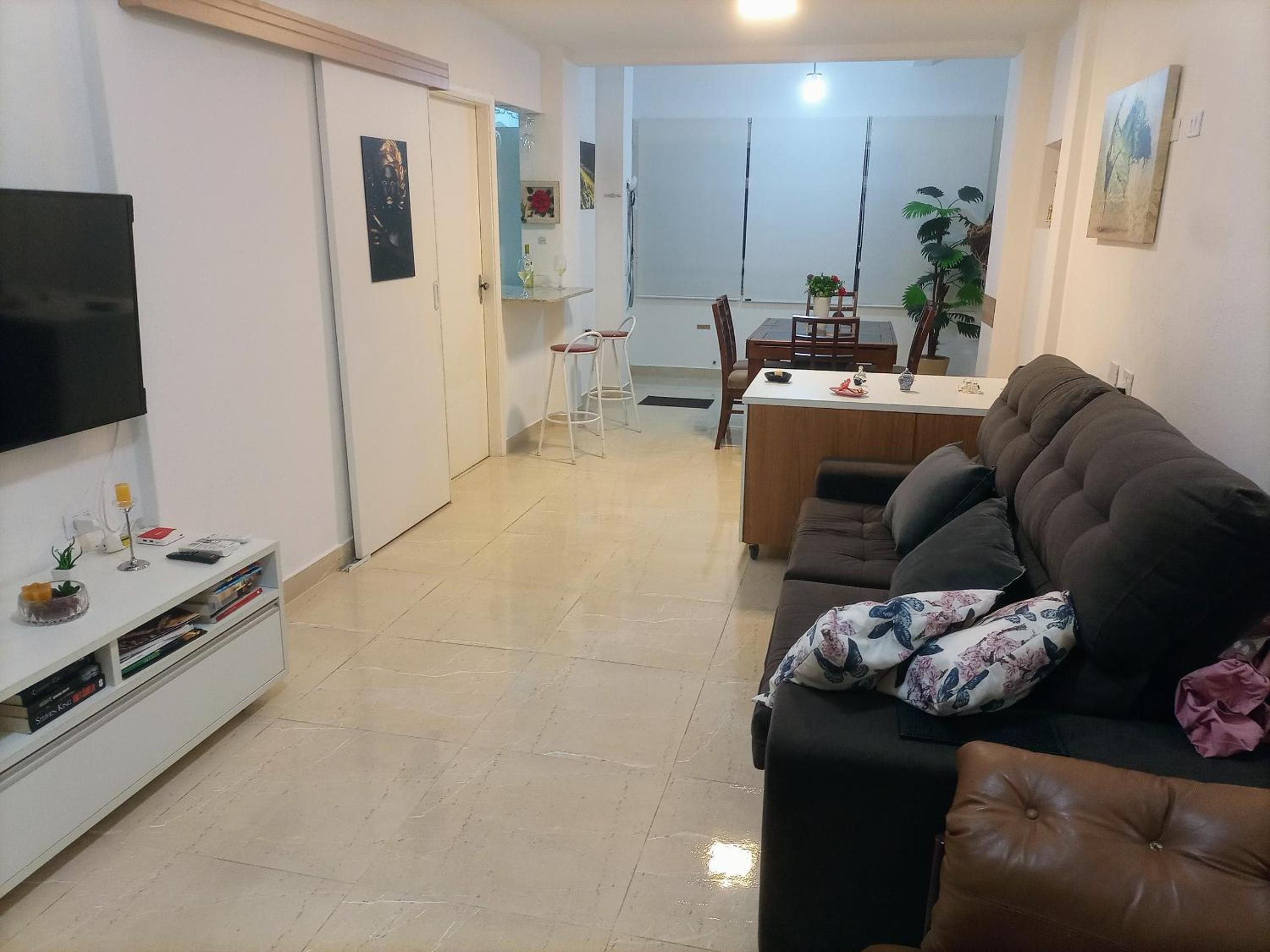 Ponta da Praia amplo 3dorm 3ban frente ao mar
