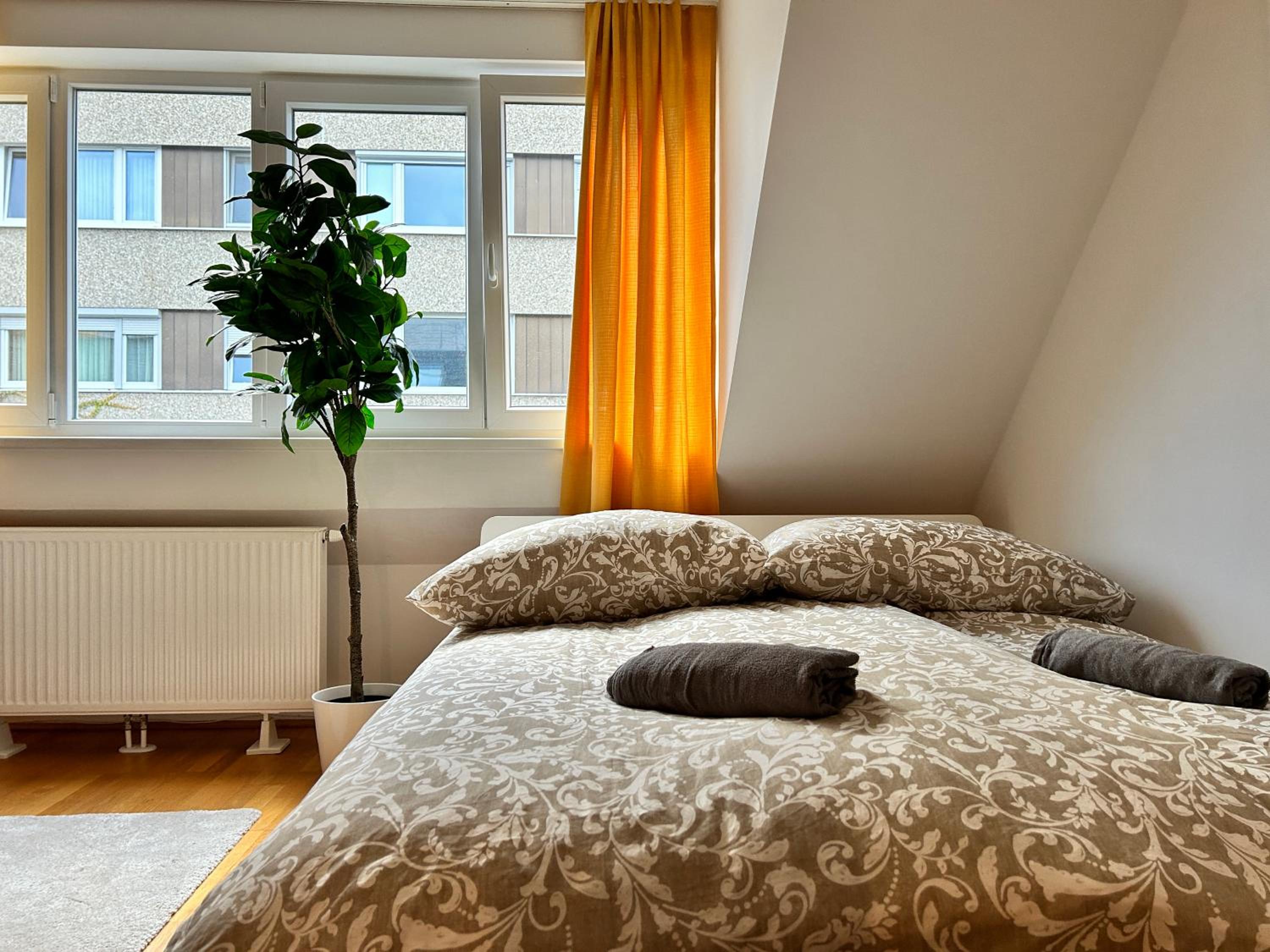 Premium 80 m2 Rooftop Apartment - 5 min to Center
