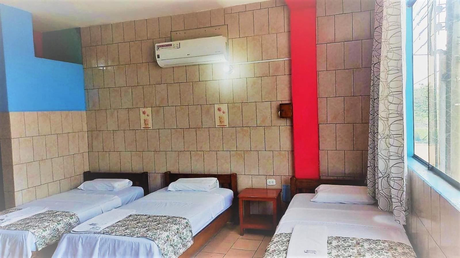 HOSTAL AKEMI view 5