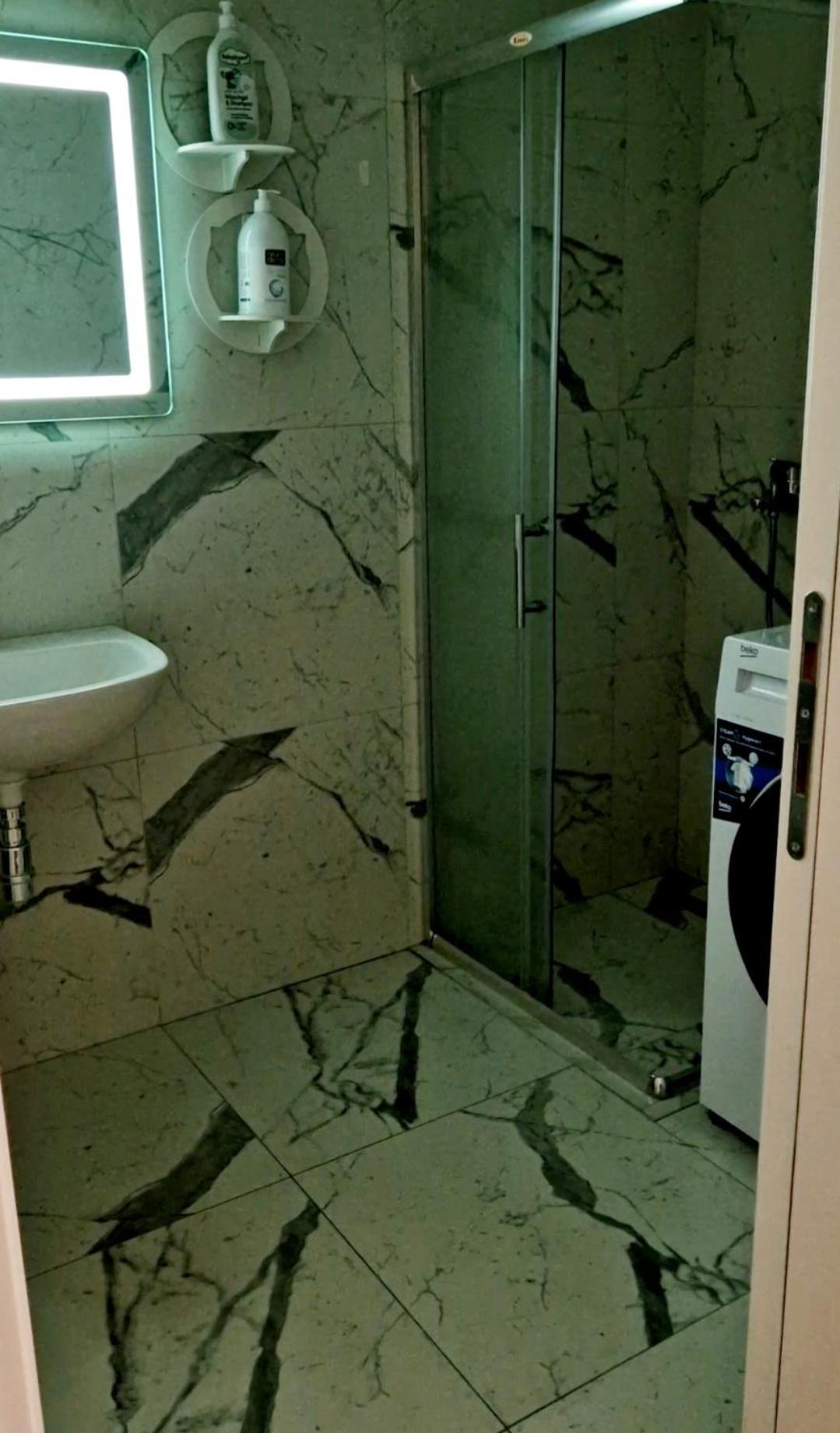 Luxury Apartment 10/2