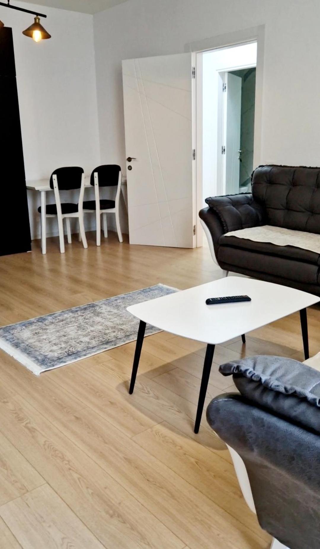 Luxury Apartment 10/2