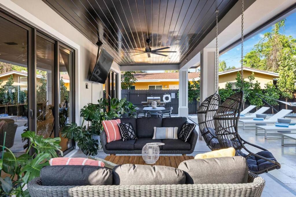 Heated Saltwater Pool, Arcades, Golf - 5min to Las Olas Boulevard view 5