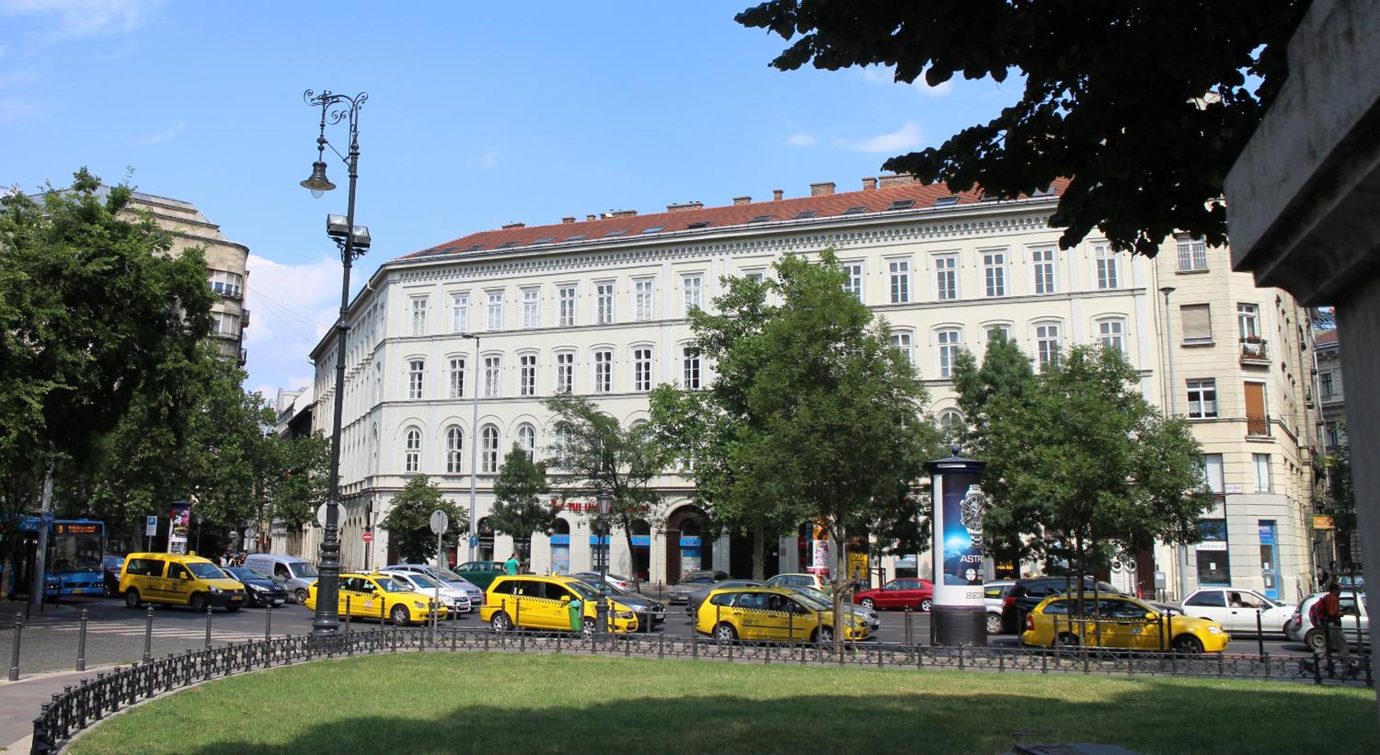Photo 44