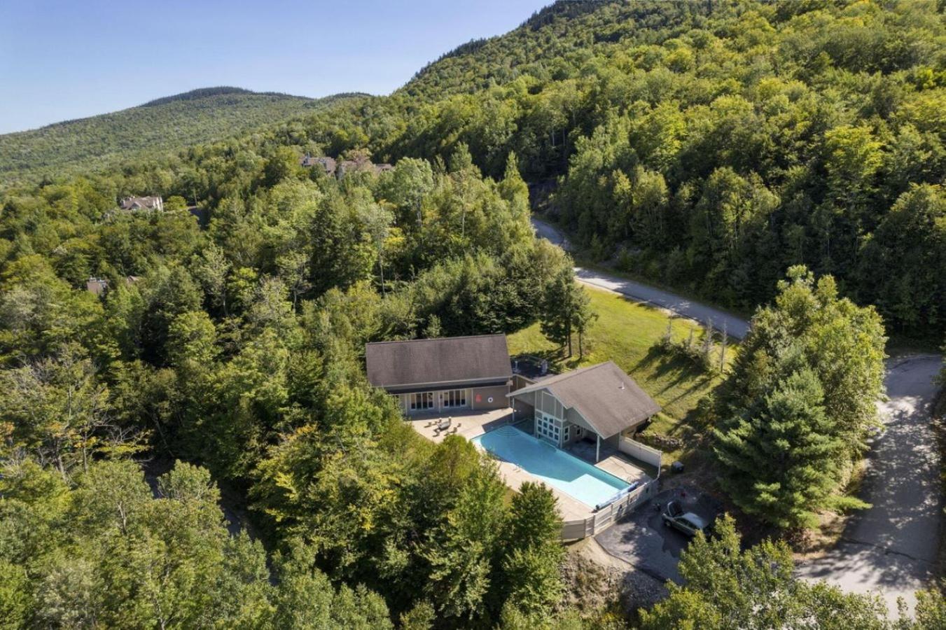 New host! Exceptional Sunday River Ski In Ski Out Condo view 5