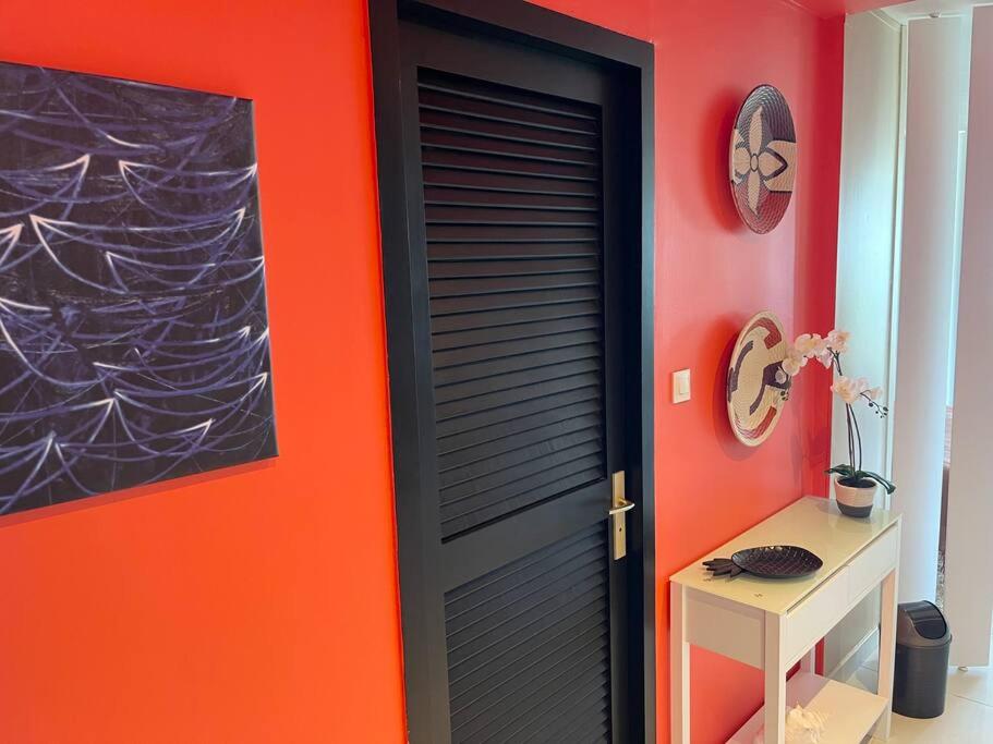 Mont Vernon Secret Magnifique studio sur la plage avec piscine Orient Bay