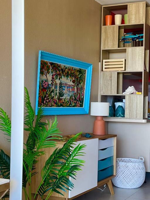 Mont Vernon Secret Magnifique studio sur la plage avec piscine Orient Bay