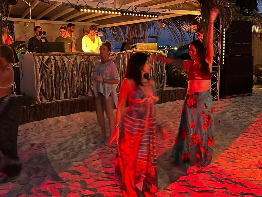Mont Vernon Secret Magnifique studio sur la plage avec piscine Orient Bay