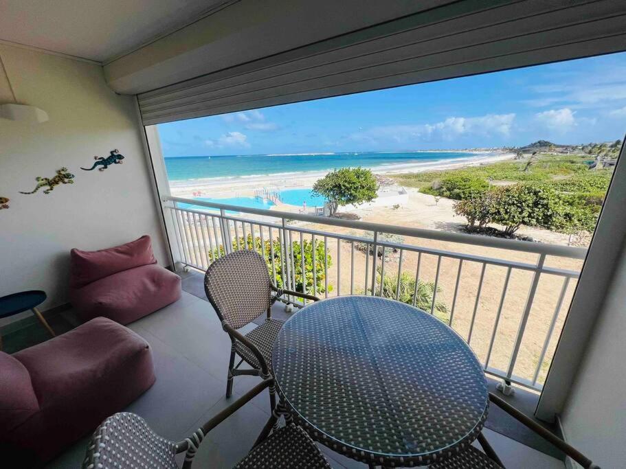 Mont Vernon Secret Magnifique studio sur la plage avec piscine Orient Bay