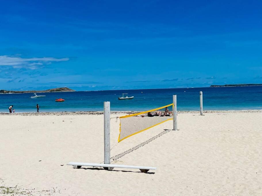 Mont Vernon Secret Magnifique studio sur la plage avec piscine Orient Bay