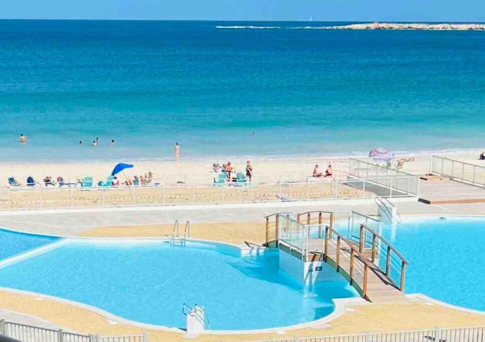 Mont Vernon Secret Magnifique studio sur la plage avec piscine Orient Bay