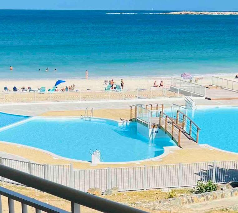 Mont Vernon Secret Magnifique studio sur la plage avec piscine Orient Bay