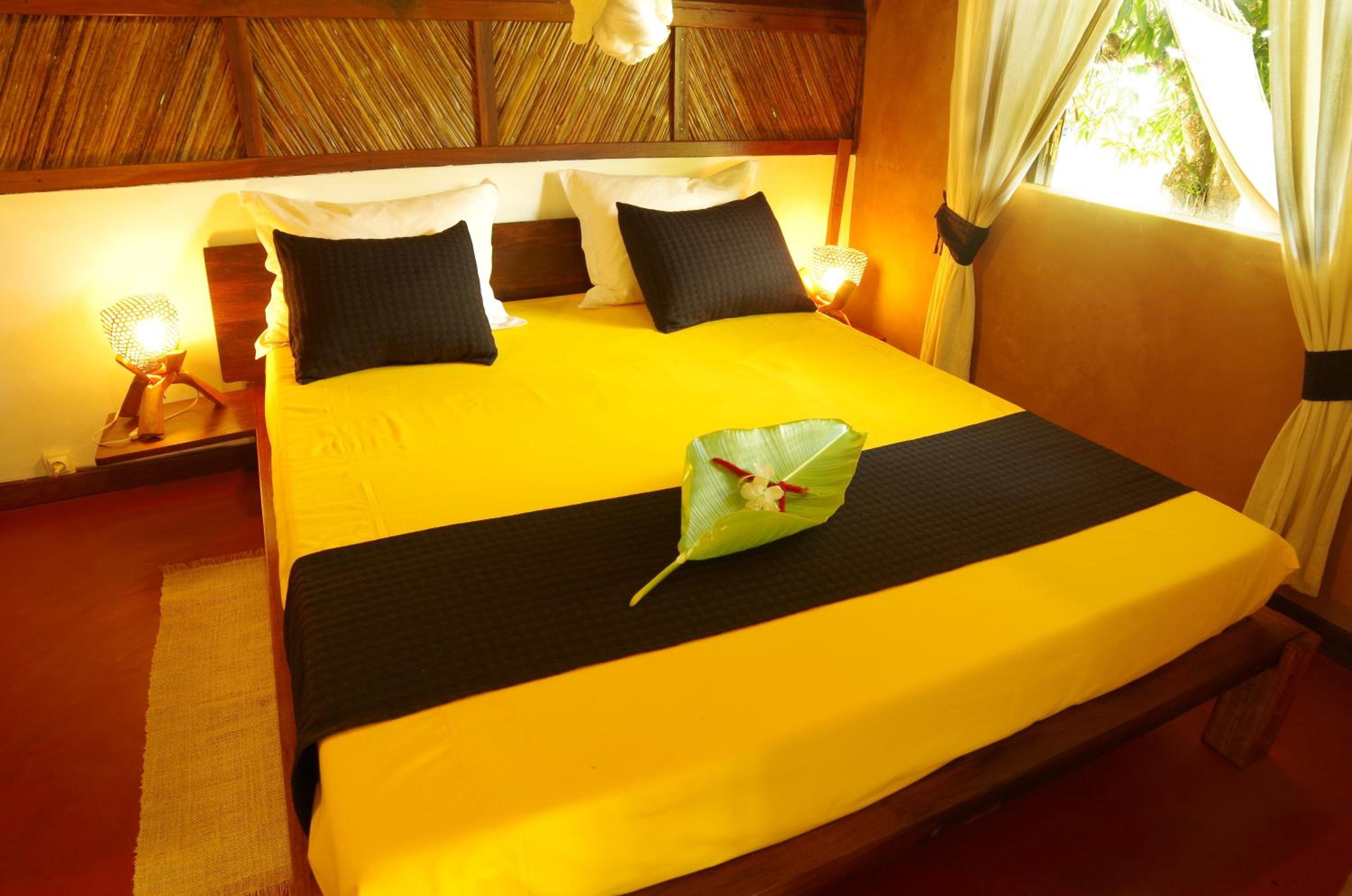 Samaria Lodge view 3