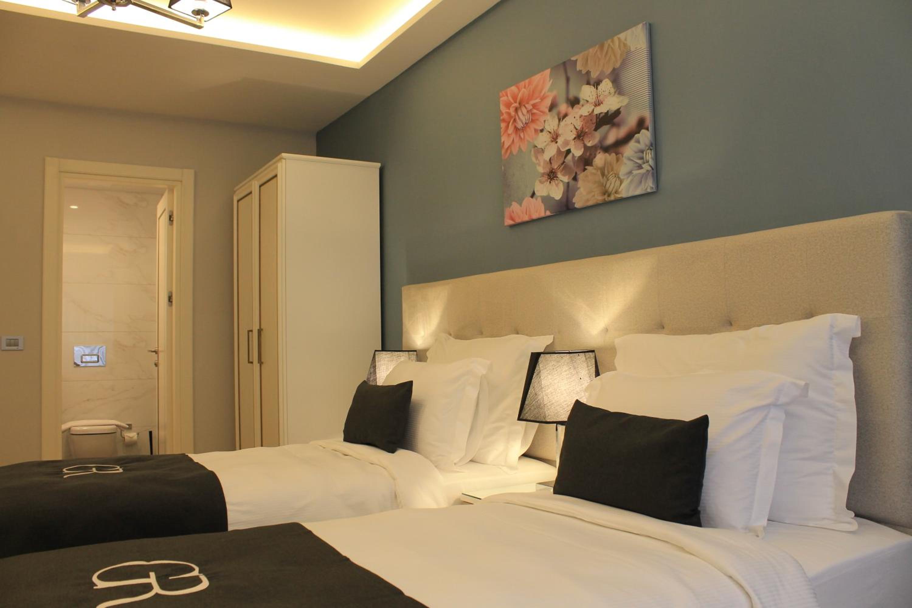 Garlon Residence - Image 134