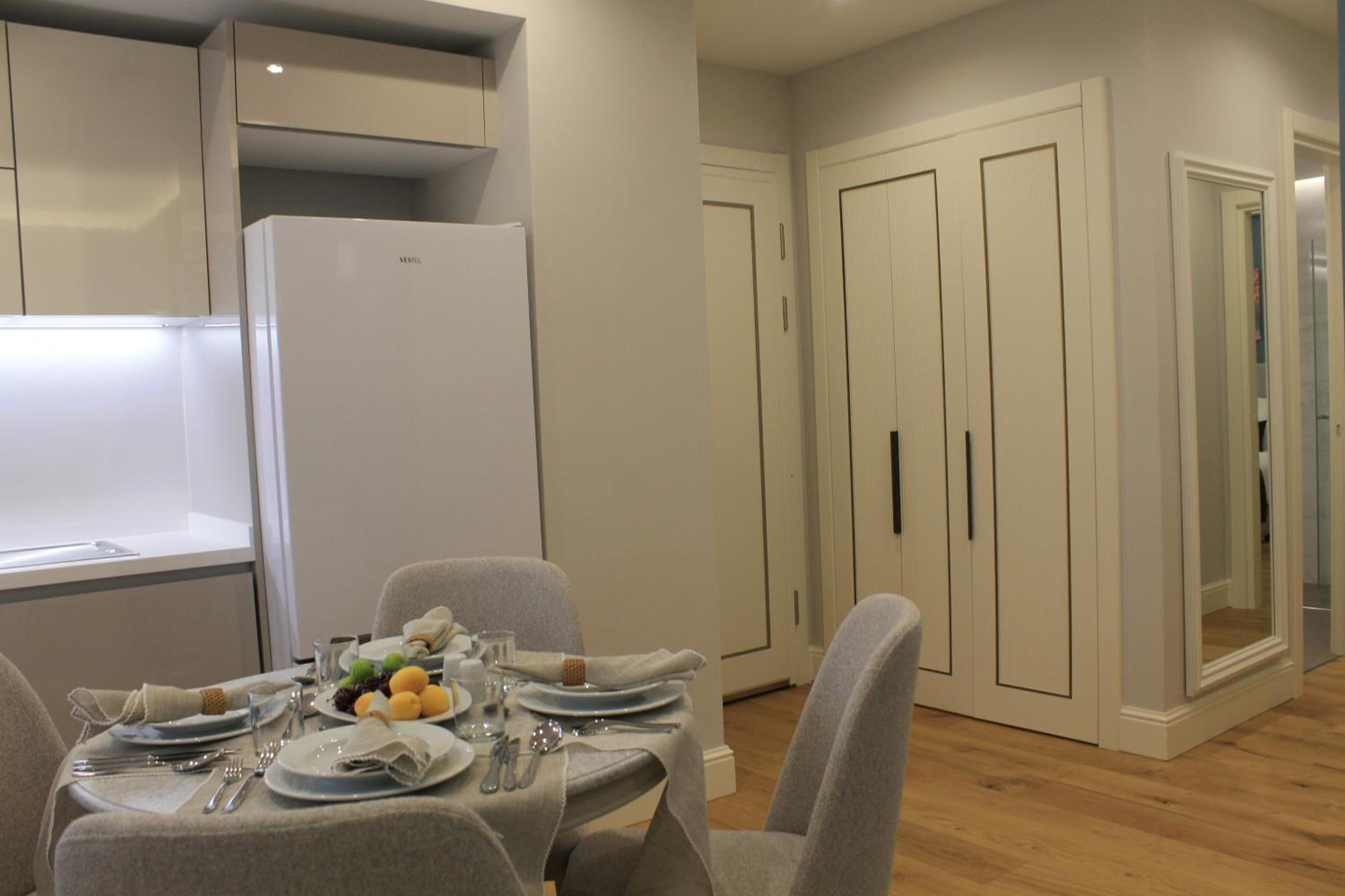 Garlon Residence - Image 141