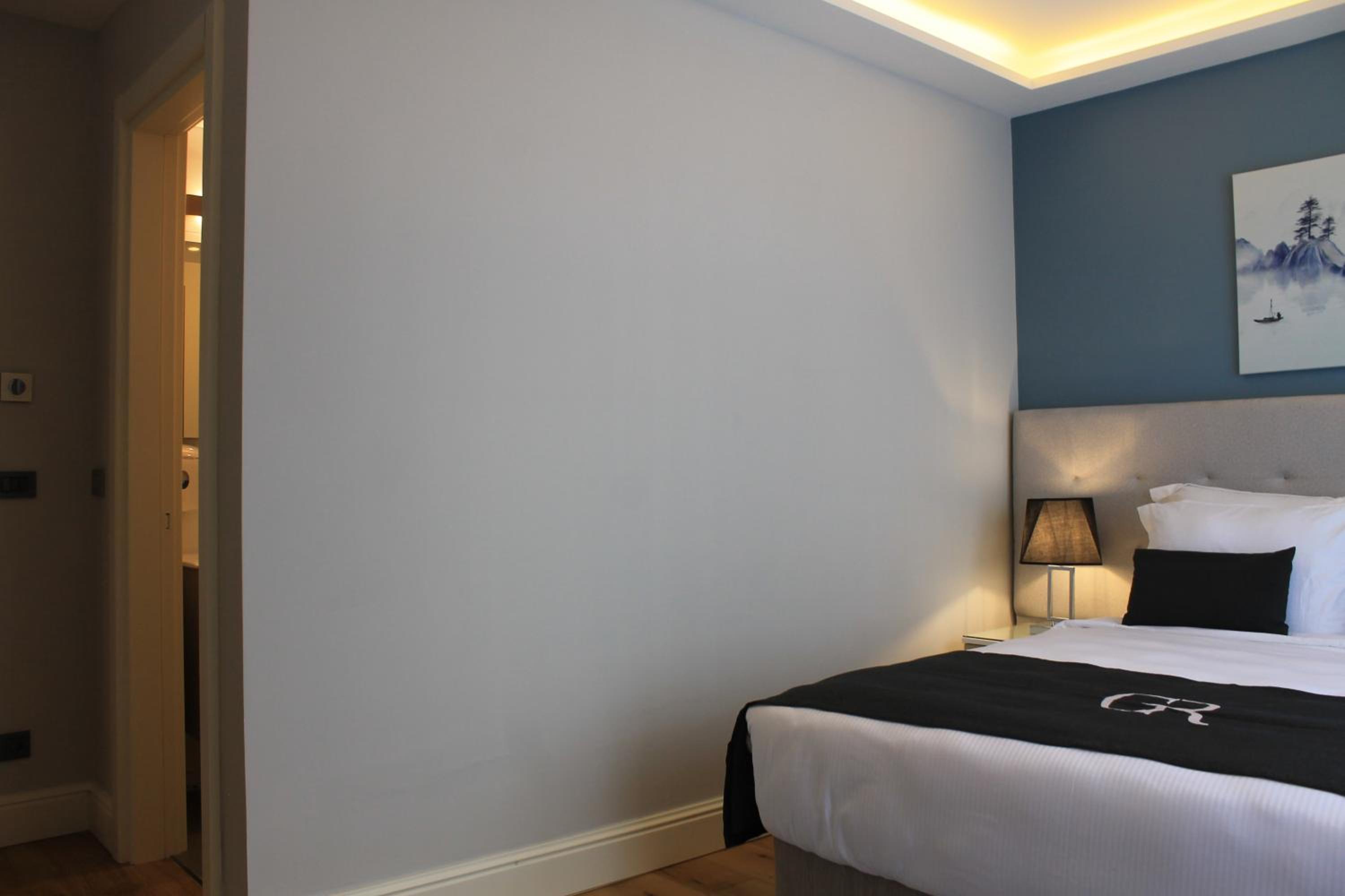 Garlon Residence - Image 145