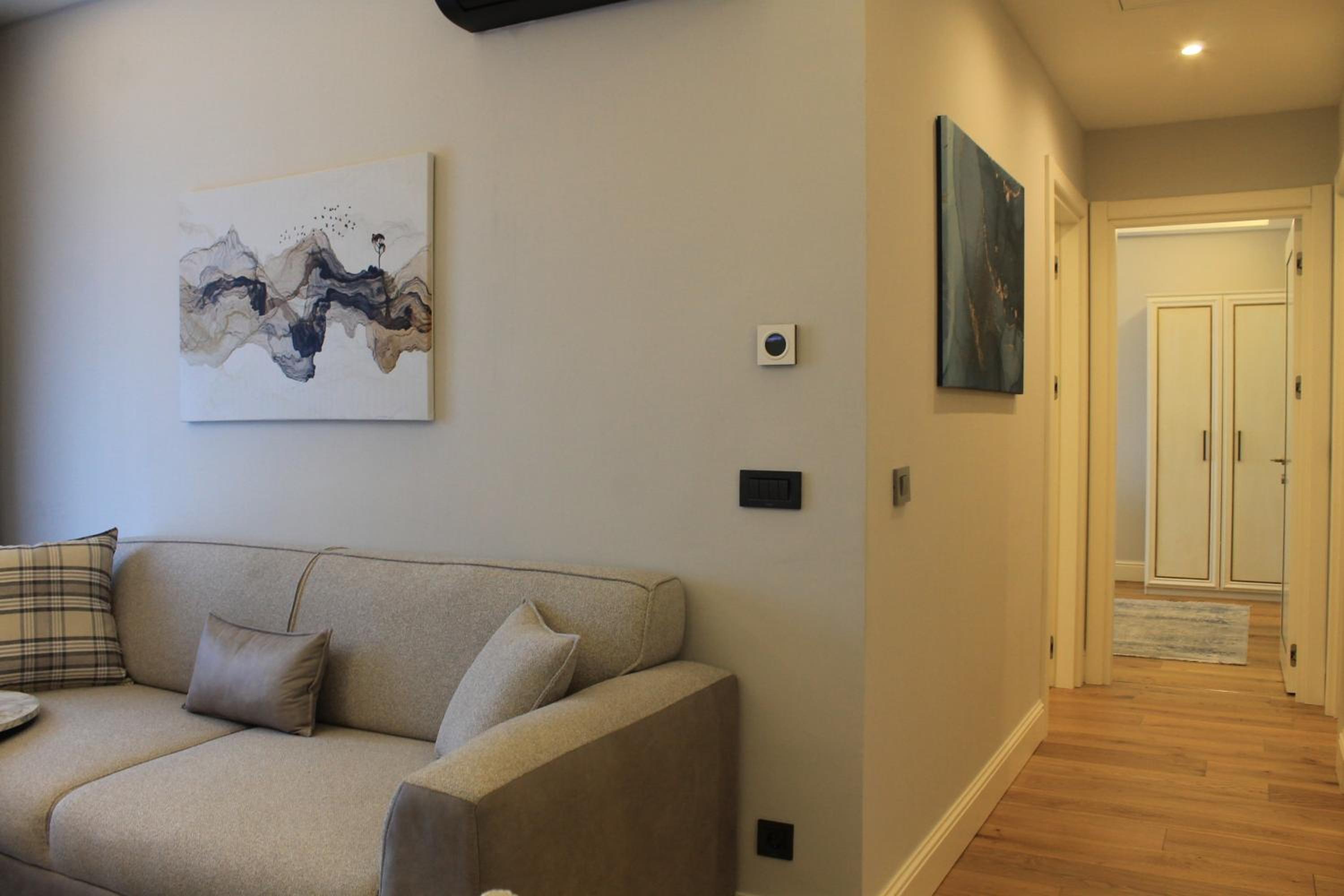 Garlon Residence - Image 179