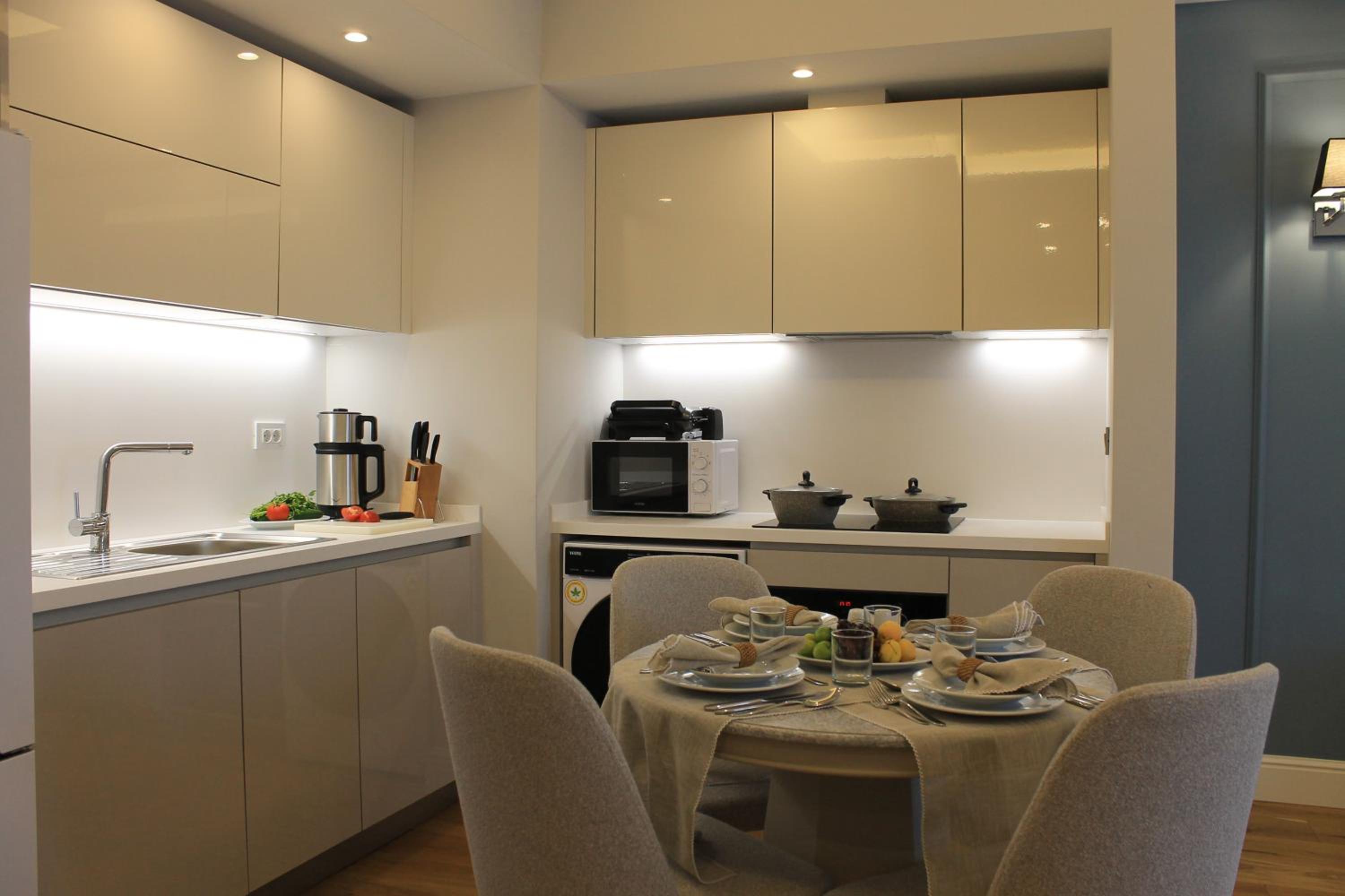 Garlon Residence - Image 170