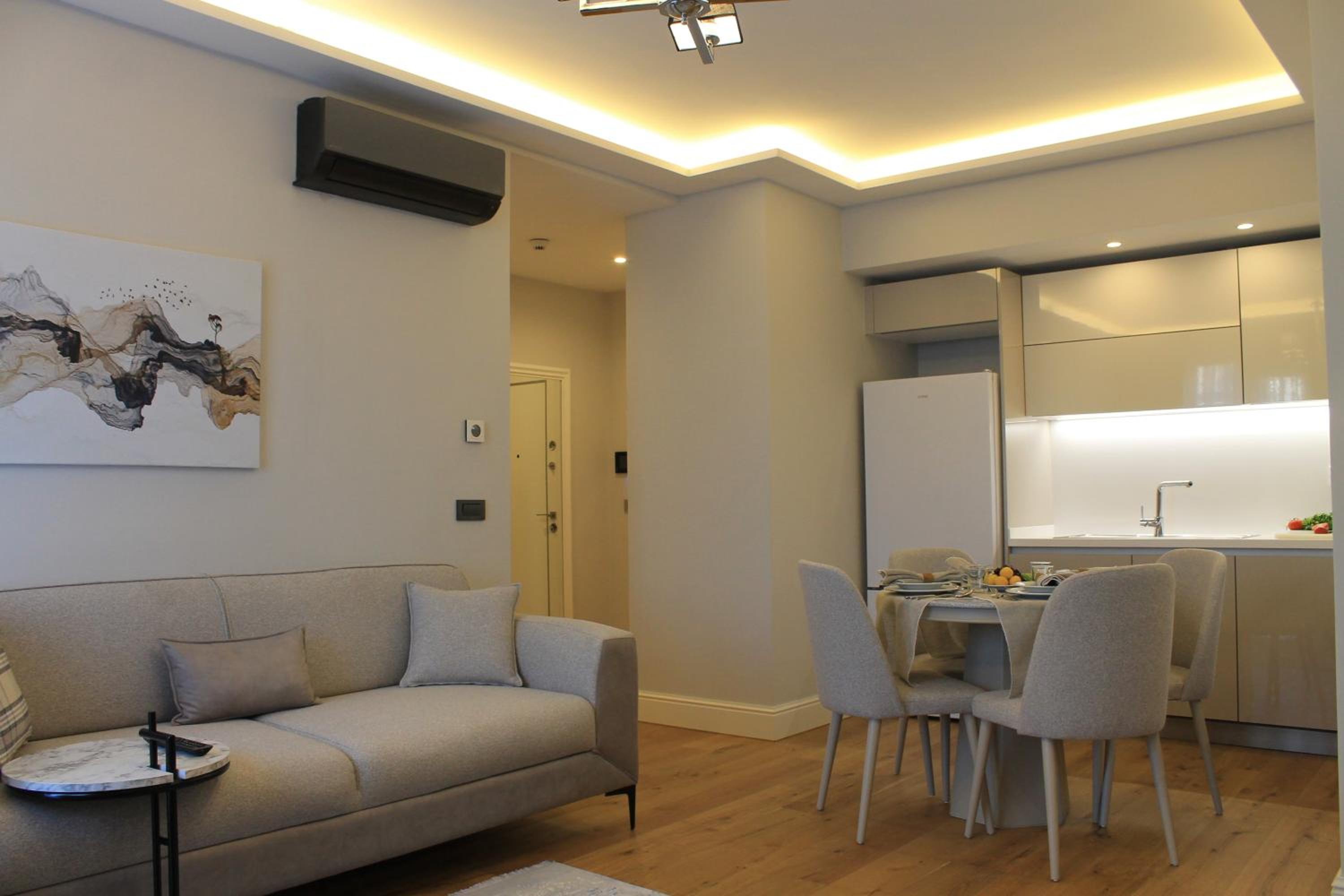 Garlon Residence - Image 176