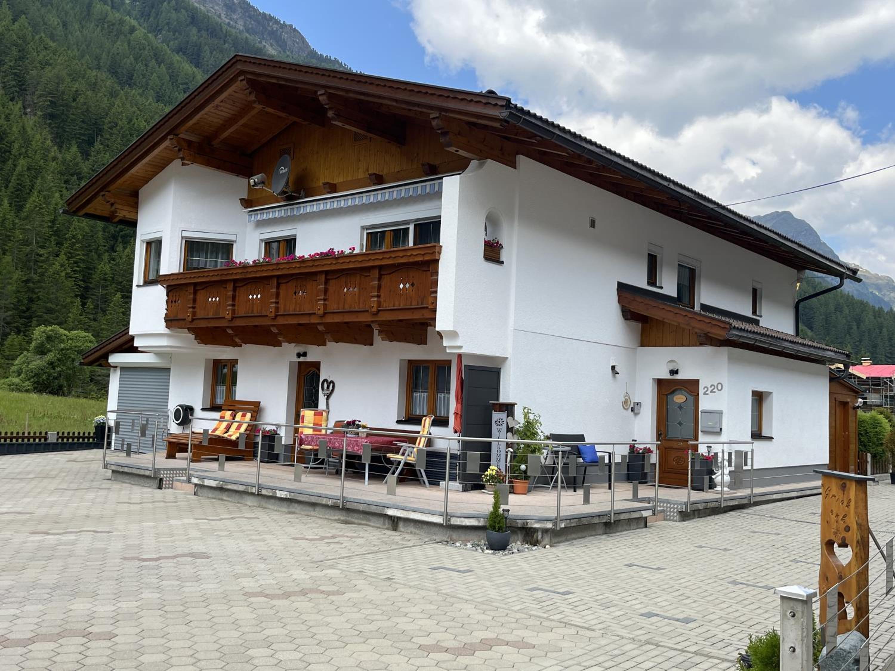 Photo 19