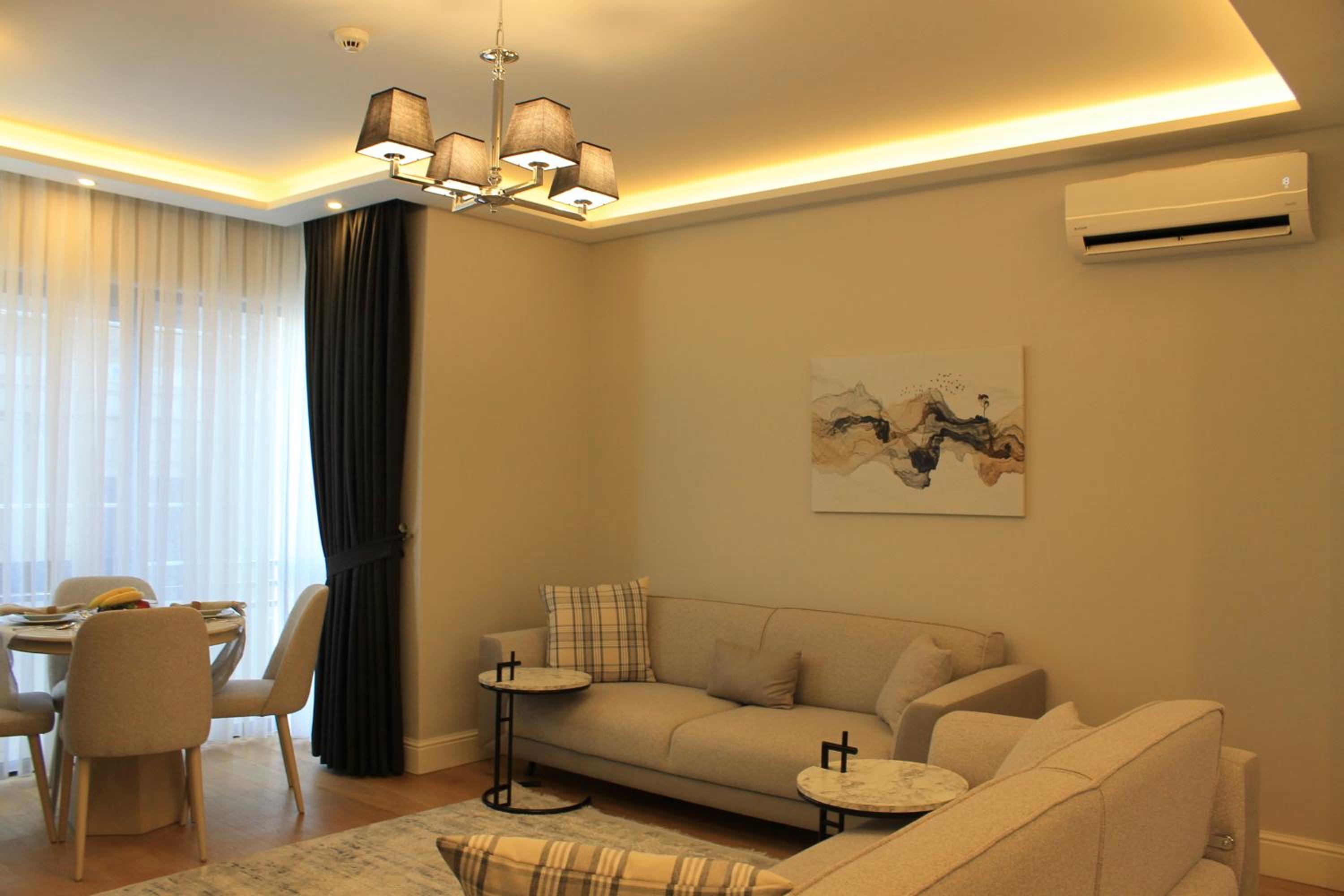 Garlon Residence - Image 205