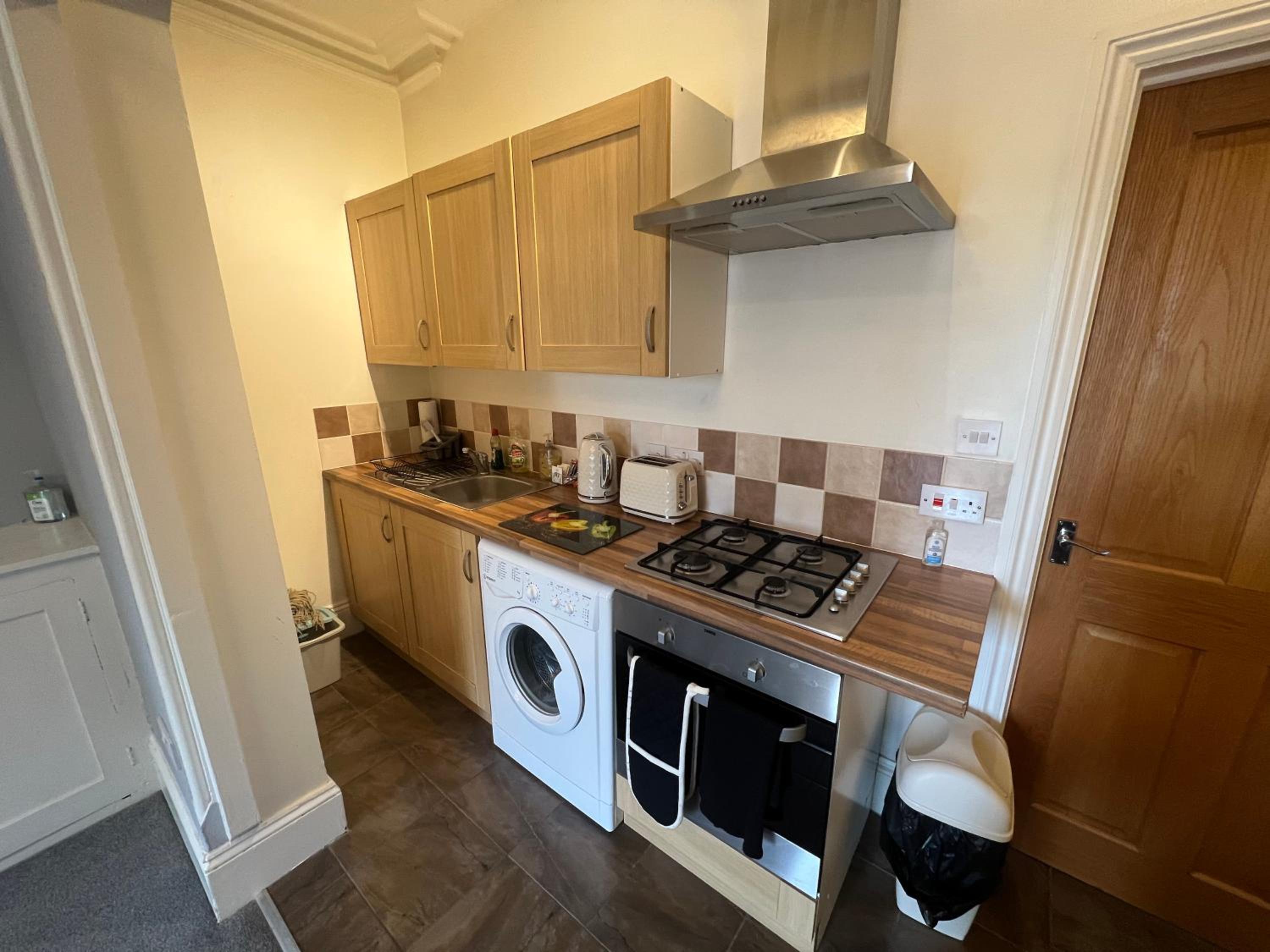 Basingstoke Vacations - The Ingleside Apartment - Property Image 5