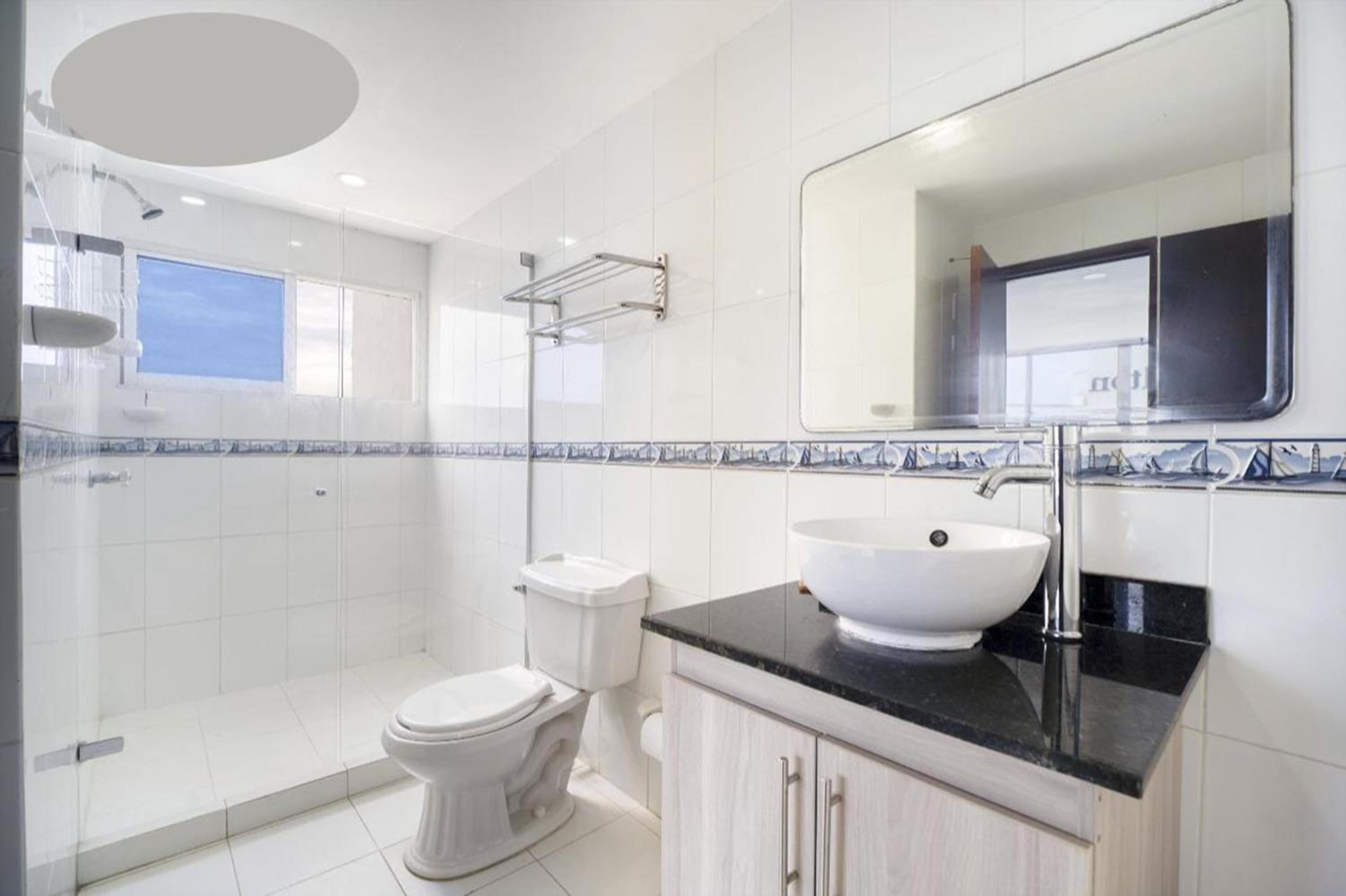 AL-1C APARTAMENTO DE 1 ALCOBA CERCA AL MAR AIRE ACONDICIONADO WIFi Y PISCINA