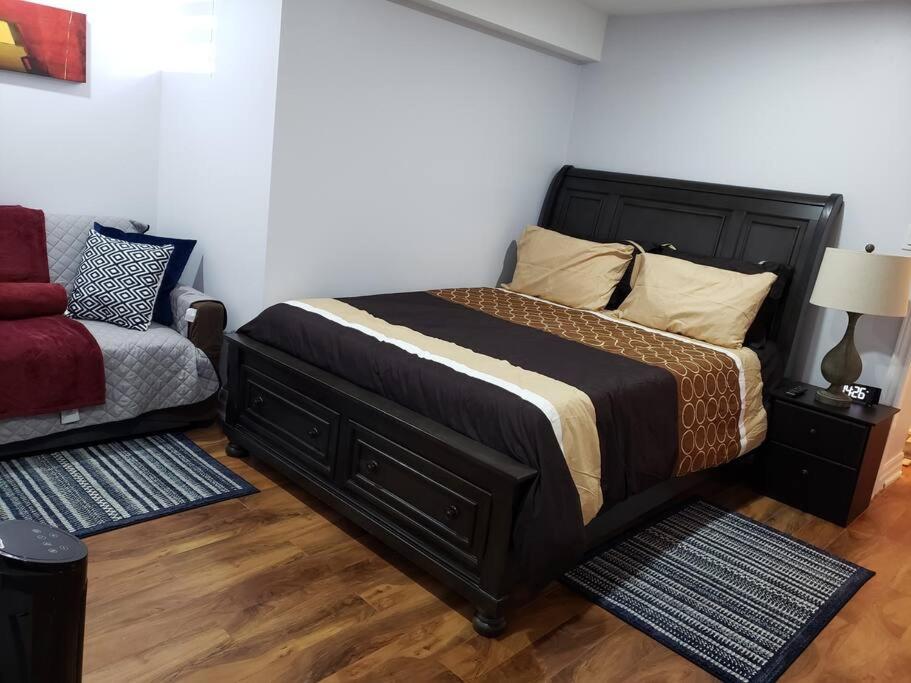 Luxurious 1BR - 1BA Apt Modern Bright with free parking-pc