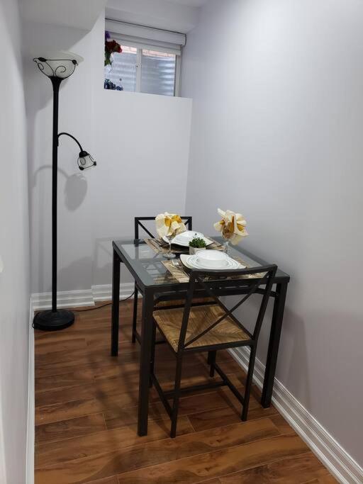 Luxurious 1BR - 1BA Apt Modern Bright with free parking-pc