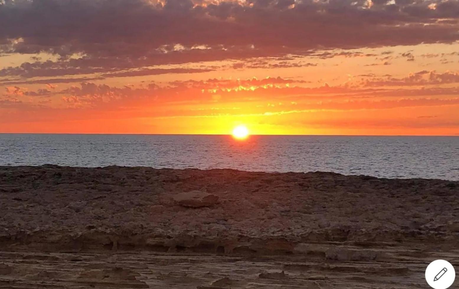 Vila na Mágica Baía da Murdeira