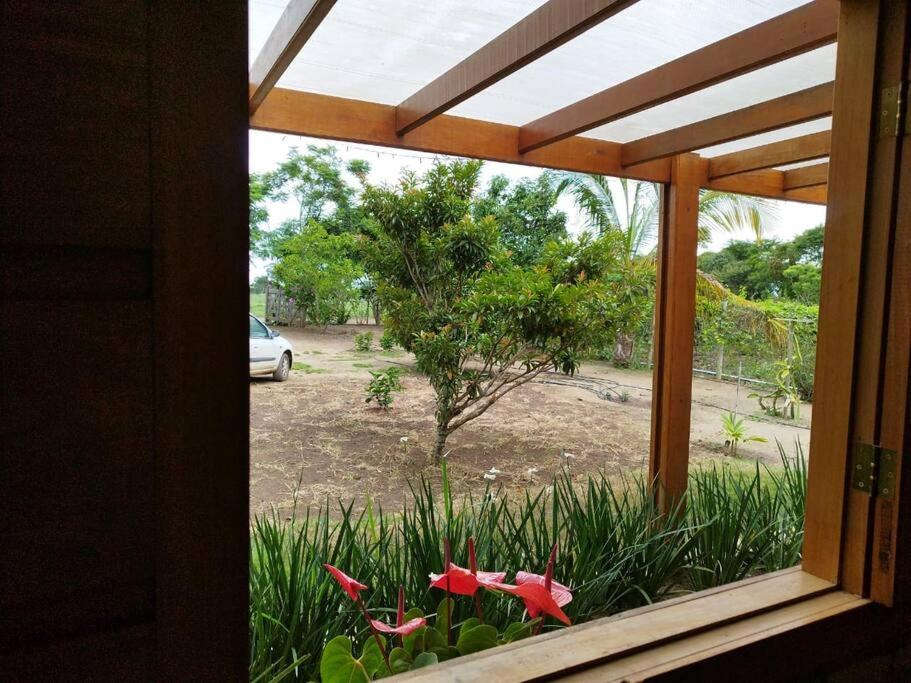 Sitio com jaccuzi, fogão a lenha