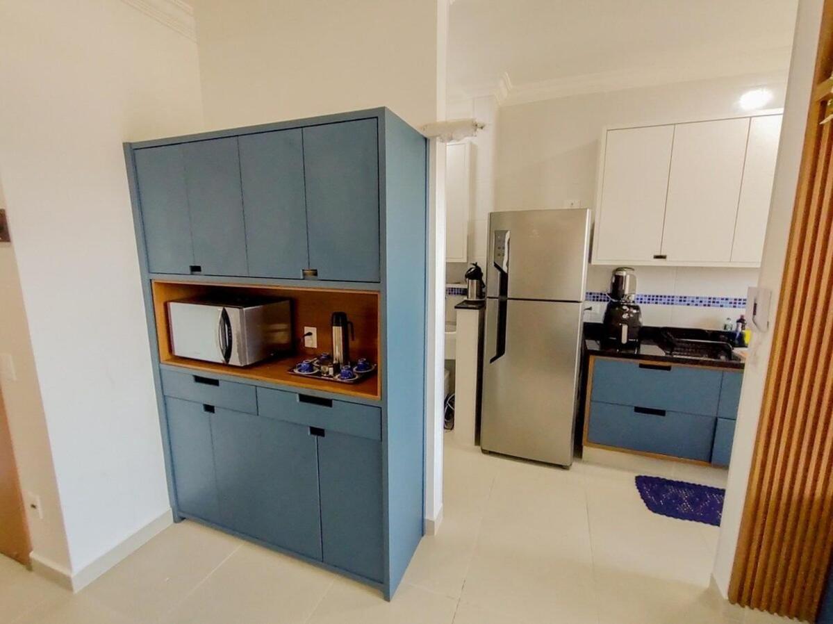 Apartamentos 300m Praia das Toninhas - vista para a serra do mar