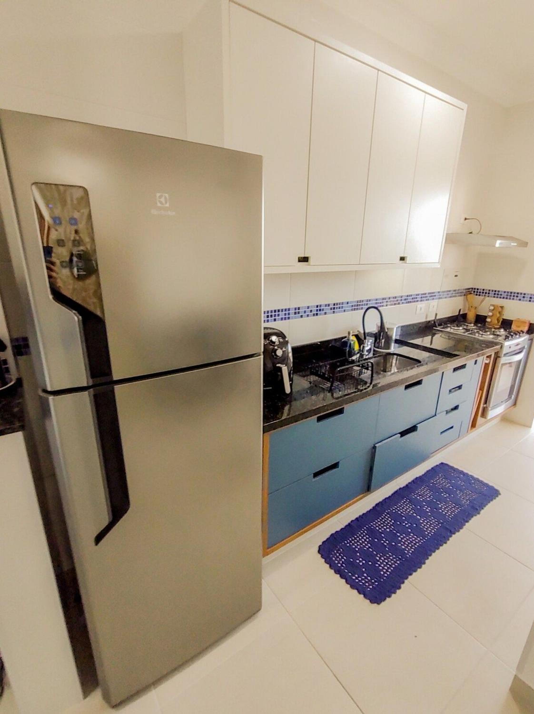 Apartamentos 300m Praia das Toninhas - vista para a serra do mar
