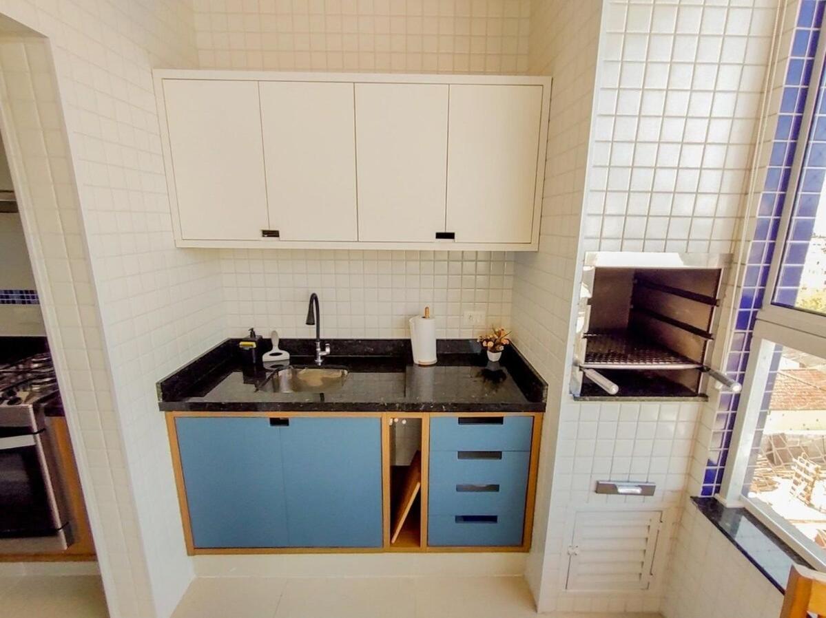 Apartamentos 300m Praia das Toninhas - vista para a serra do mar