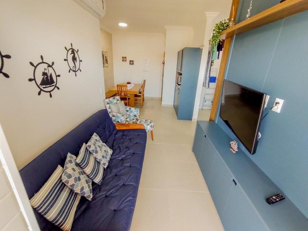 Apartamentos 300m Praia das Toninhas - vista para a serra do mar