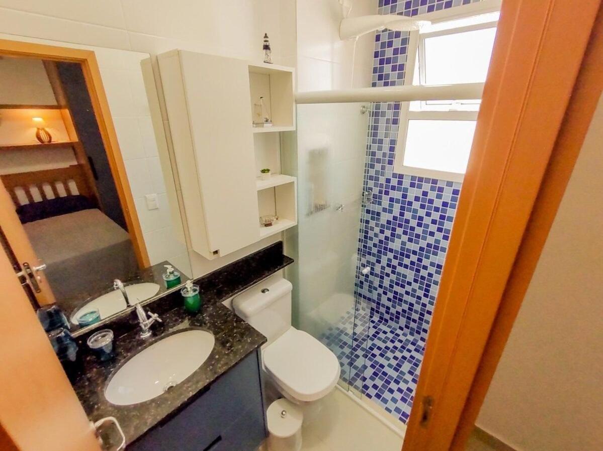 Apartamentos 300m Praia das Toninhas - vista para a serra do mar