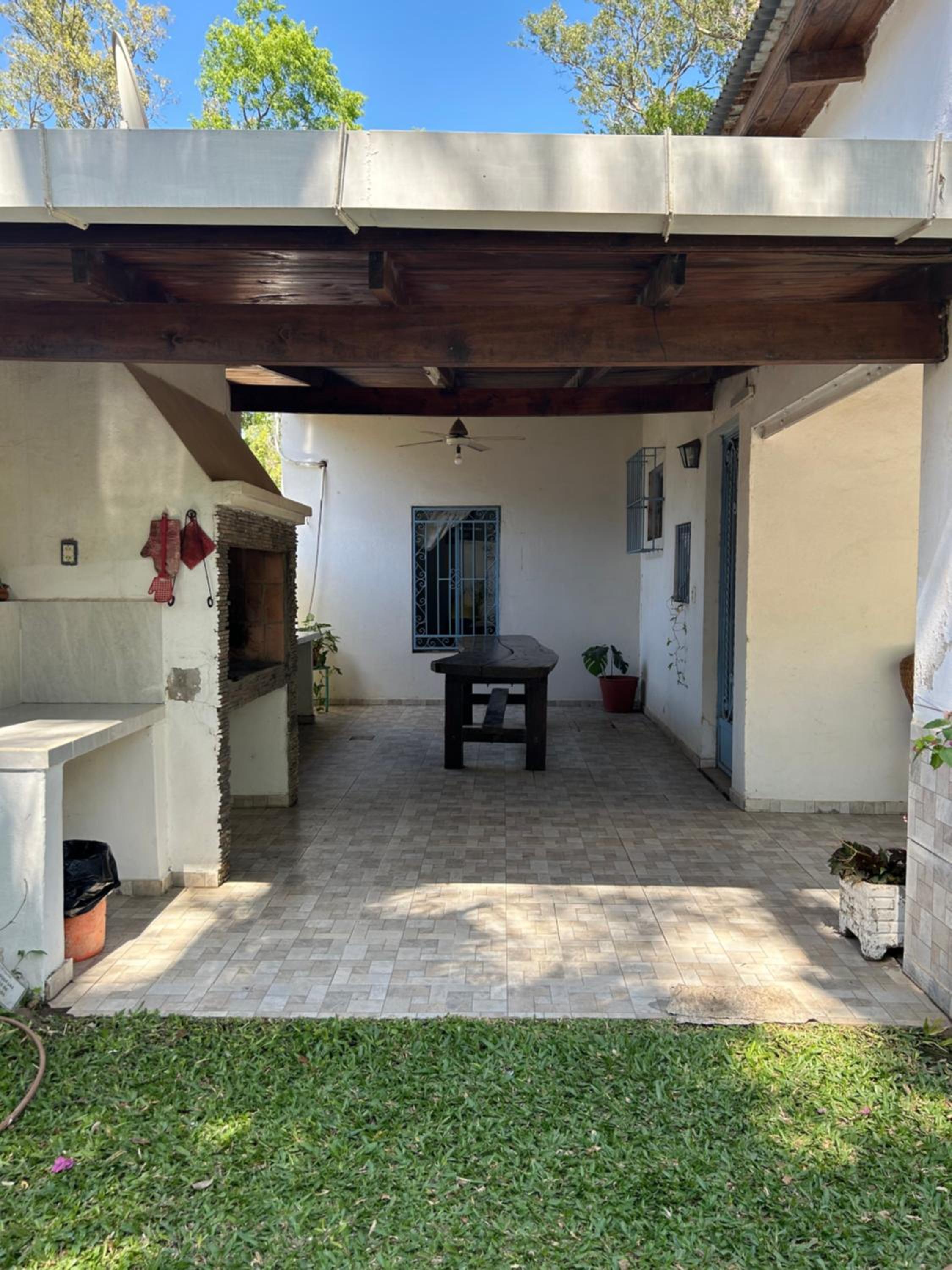 Casa en Paso De La Patria