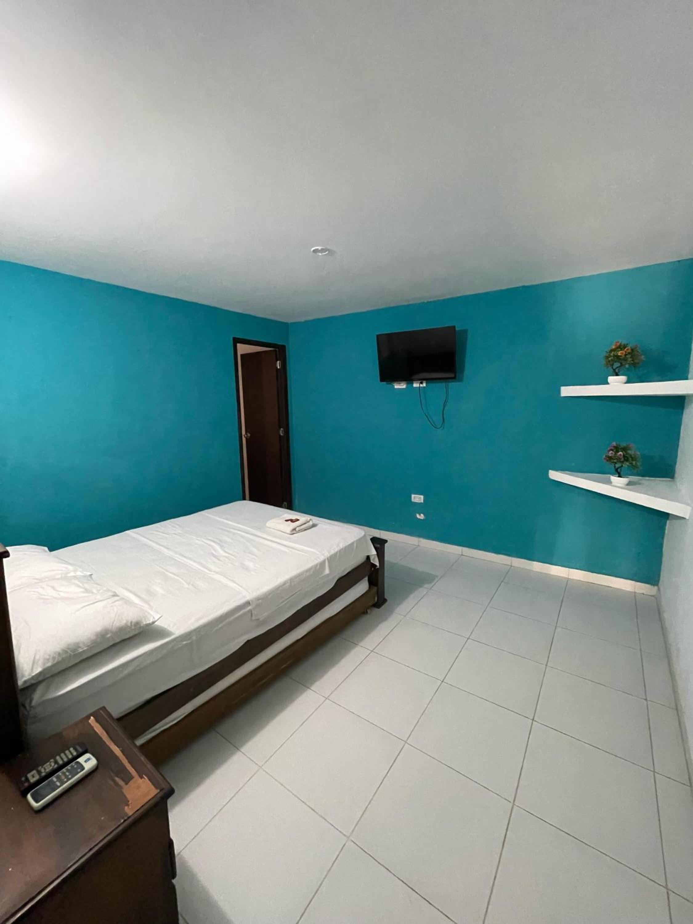 HOSTAL PERLA DE TAGANGA