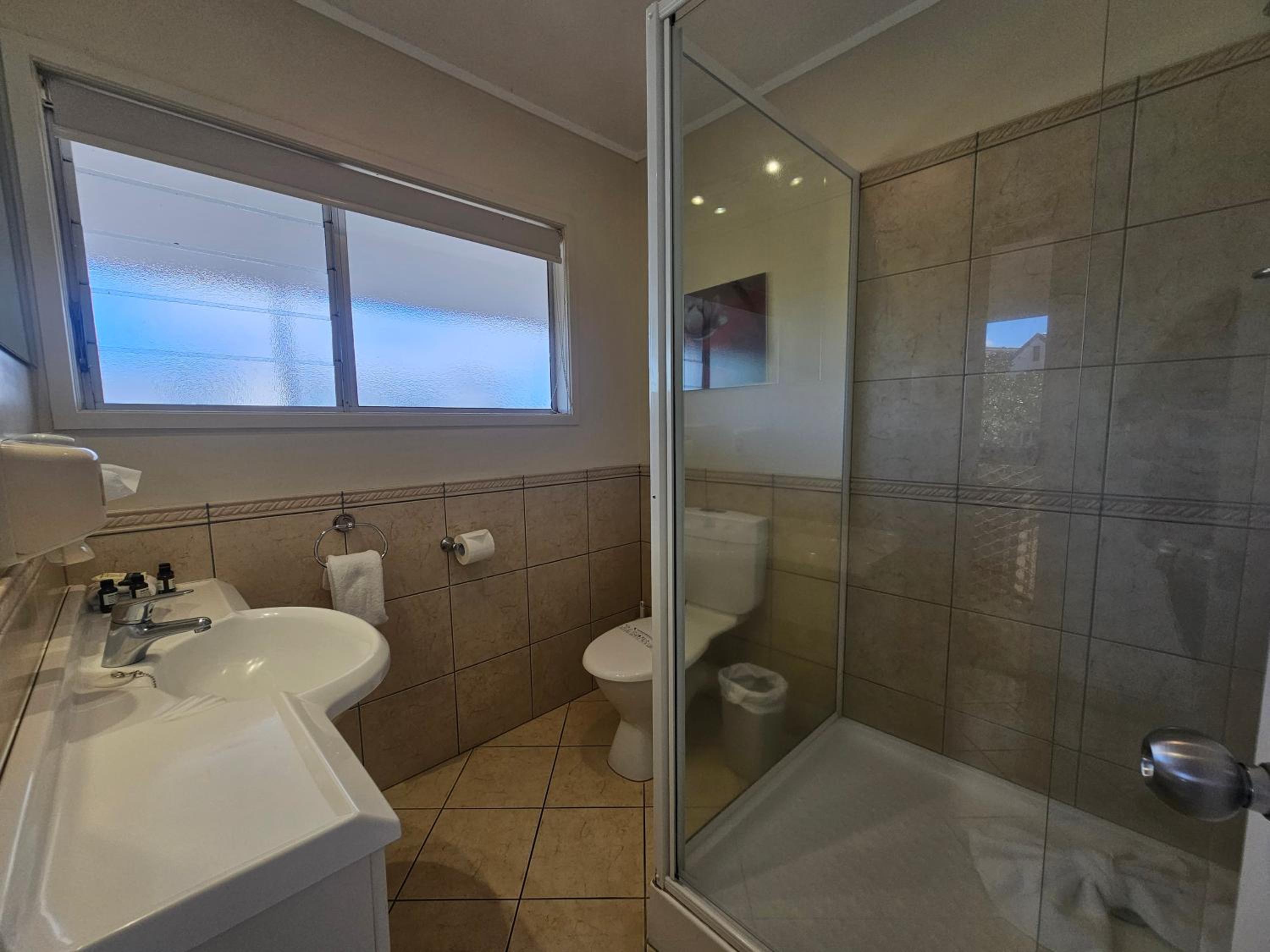 Tui Oaks Motel — photo 50