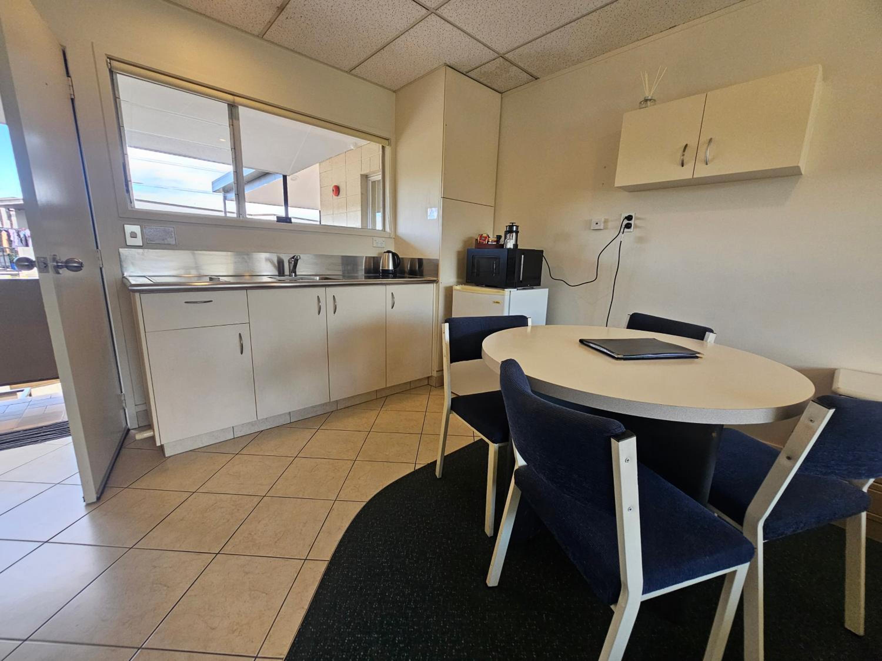 Tui Oaks Motel — photo 19