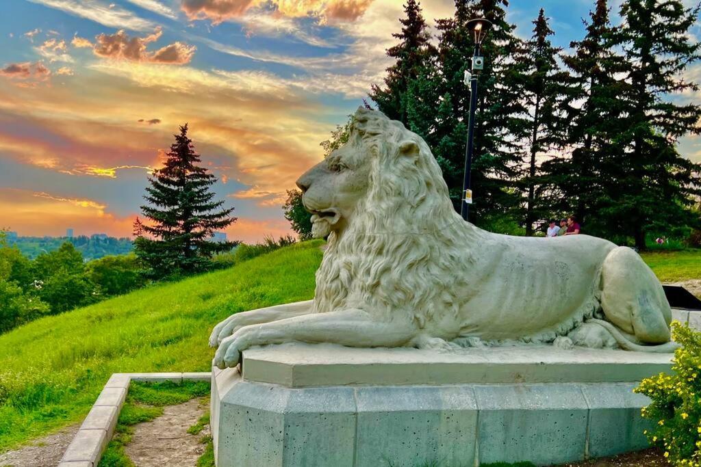 Crescent Heights Majesty