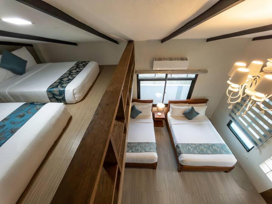 Lakeview Suite