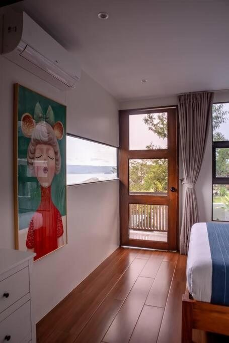 Lakeview Suite