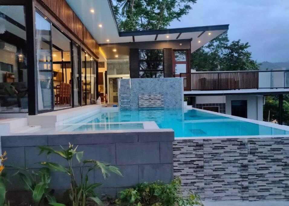 Lakeview Suite